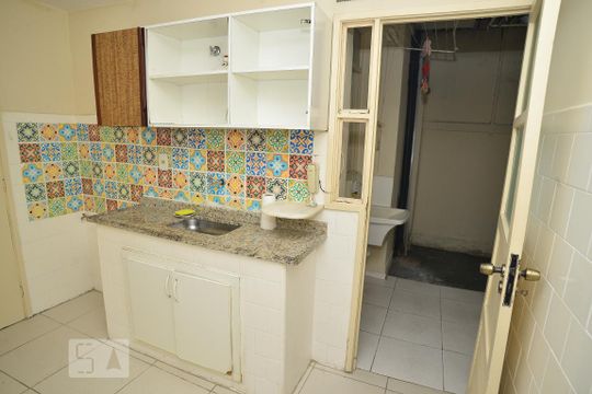 Cozinha de apartamento para alugar com 3 quartos, 90m² em Flamengo, Rio de Janeiro