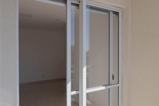 varanda de apartamento à venda com 2 quartos, 56m² em Vila Endres, Guarulhos