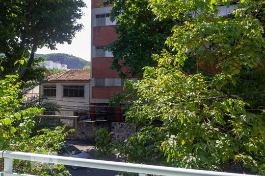 Vista do Quarto 4 de casa à venda com 5 quartos, 365m² em Grajau, Rio de Janeiro