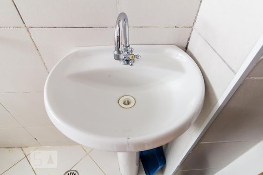 Banheiro de apartamento para alugar com 1 quarto, 32m² em Campos Elíseos, São Paulo
