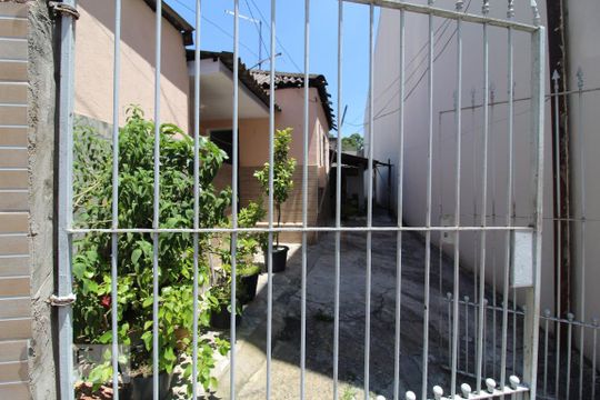 Fachada de casa à venda com 2 quartos, 400m² em São José, São Caetano do Sul