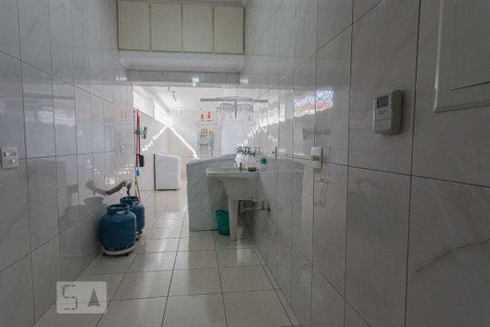 Lavanderia Área de Serviço de casa à venda com 4 quartos, 320m² em Vila Lúcia, São Paulo