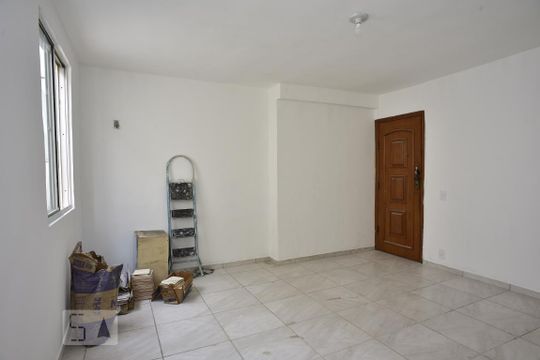 Sala de apartamento para alugar com 2 quartos, 65m² em Pechincha, Rio de Janeiro