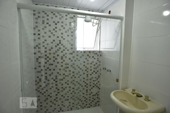 Banheiro de apartamento para alugar com 2 quartos, 65m² em Pechincha, Rio de Janeiro