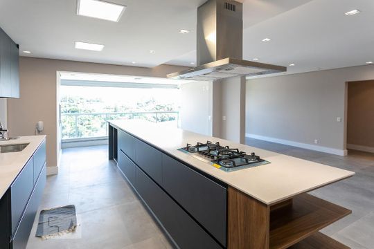 Cozinha de apartamento para alugar com 3 quartos, 157m² em Vila Anastácio, São Paulo