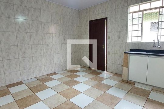Cozinha de casa à venda com 1 quarto, 45m² em Vila California, São Paulo