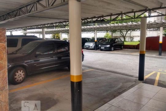 Garagem de apartamento para alugar com 3 quartos, 90m² em Jardim Patente, São Paulo
