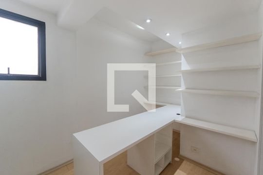 Closet da suíte de apartamento à venda com 1 quarto, 98m² em Bela Vista, São Paulo
