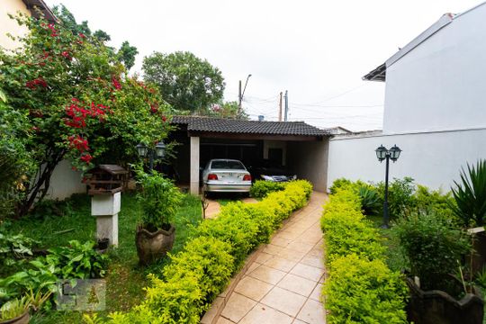 Garagem de casa à venda com 4 quartos, 420m² em Jaguaribe, Osasco