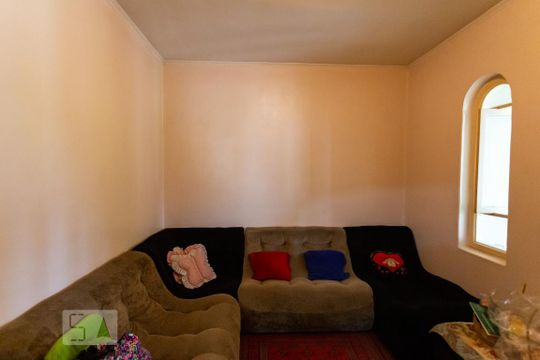 Sala de TV de casa à venda com 4 quartos, 420m² em Jaguaribe, Osasco