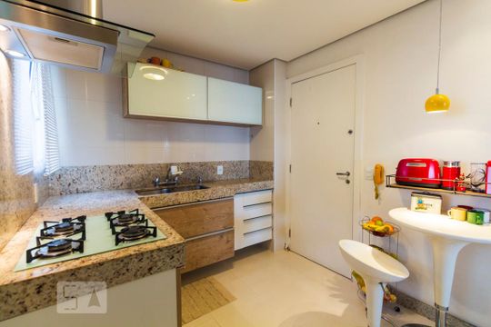 Cozinha de apartamento à venda com 4 quartos, 202m² em Vila Mascote, São Paulo