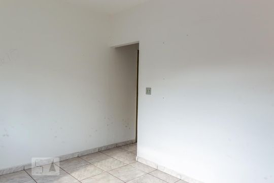 Sala de casa à venda com 7 quartos, 200m² em Jardim do Mar, São Bernardo do Campo