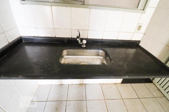 Pia de casa para alugar com 3 quartos, 127m² em Jardim América, Goiânia