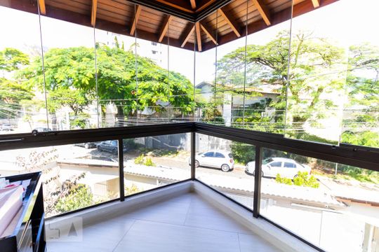 Varanda de casa para alugar com 3 quartos, 700m² em Barro Branco (zona Norte), São Paulo