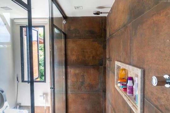 Banheiro da Suíte 1 de casa para alugar com 3 quartos, 700m² em Barro Branco (zona Norte), São Paulo