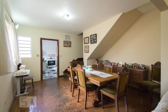 Sala de casa à venda com 3 quartos, 180m² em Vila Moinho Velho, São Paulo