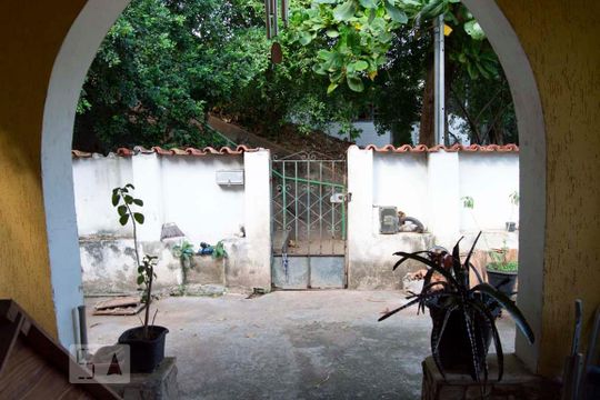 Hall de Entrada de casa à venda com 3 quartos, 220m² em Vila Isabel, Rio de Janeiro