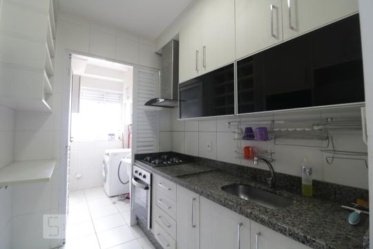 Cozinha de apartamento para alugar com 3 quartos, 65m² em Mooca, São Paulo
