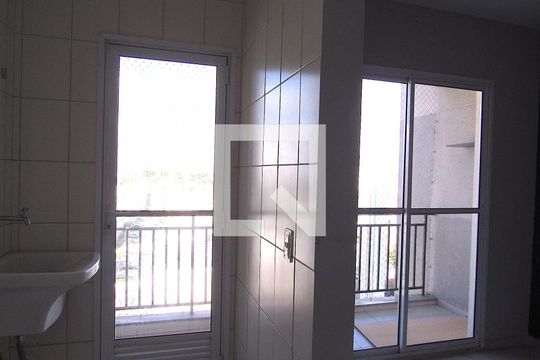 Sala/Cozinha de apartamento à venda com 2 quartos, 49m² em São Pedro, Osasco