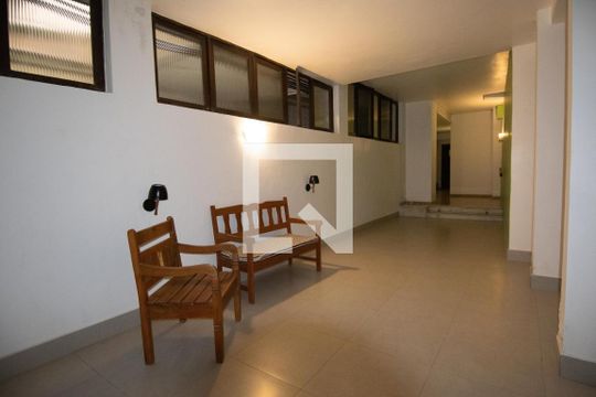 Área comum de apartamento para alugar com 2 quartos, 90m² em Copacabana, Rio de Janeiro