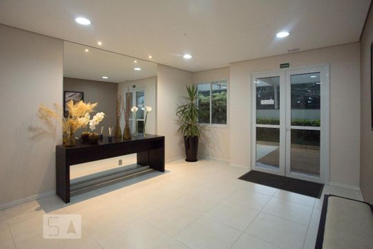 Hall social de apartamento para alugar com 2 quartos, 58m² em Água Branca, São Paulo