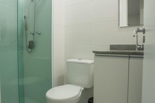Banheiro de apartamento para alugar com 2 quartos, 58m² em Água Branca, São Paulo