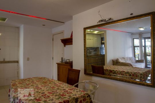 Sala de apartamento à venda com 2 quartos, 80m² em Leblon, Rio de Janeiro