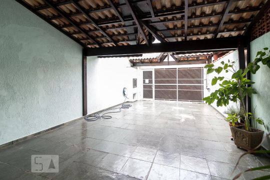 Garagem de casa à venda com 3 quartos, 185m² em Vila Moreira, Guarulhos