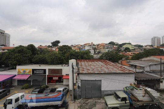 Vista do  Quarto 3 de casa para alugar com 3 quartos, 238m² em Umuarama, Osasco