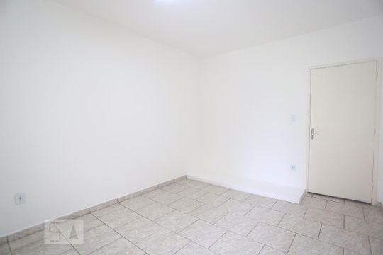 Quarto 1 de casa para alugar com 3 quartos, 238m² em Umuarama, Osasco