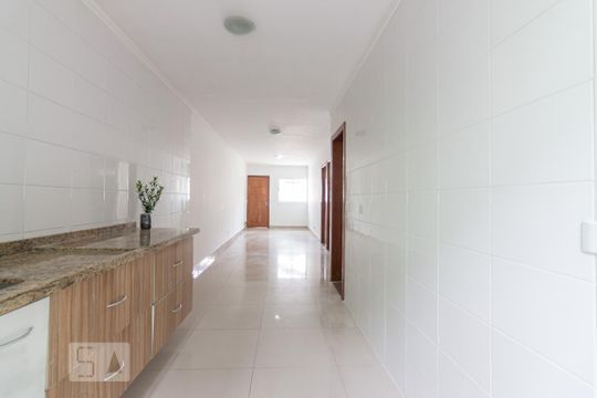 Cozinha de casa para alugar com 2 quartos, 130m² em Jardim Rizzo, São Paulo