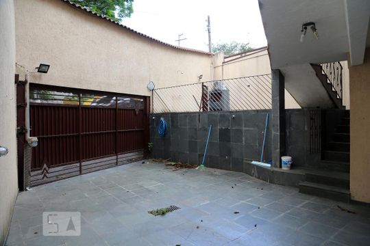 Garagem de casa para alugar com 5 quartos, 400m² em Parque Monte Alegre, Taboão da Serra