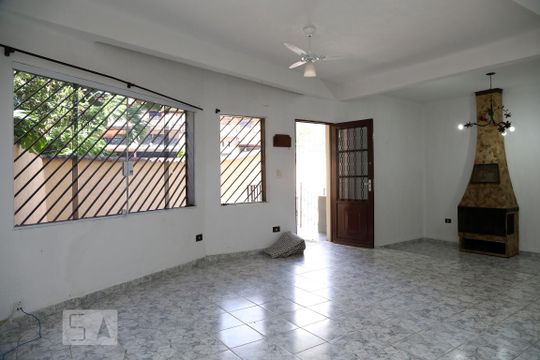Sala 1 de casa para alugar com 5 quartos, 400m² em Parque Monte Alegre, Taboão da Serra