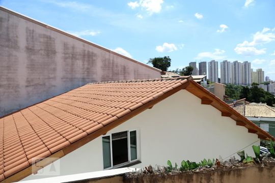 Quarto 1 vista de casa para alugar com 5 quartos, 400m² em Parque Monte Alegre, Taboão da Serra