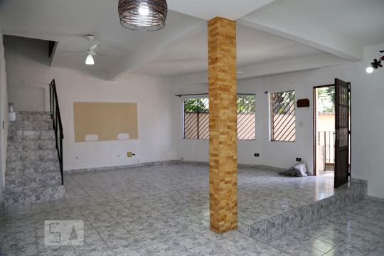 Sala 1 de casa para alugar com 5 quartos, 400m² em Parque Monte Alegre, Taboão da Serra