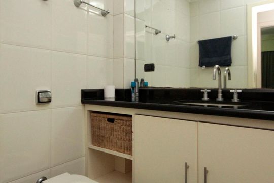 Banheiro de apartamento para alugar com 3 quartos, 200m² em Bela Vista, São Paulo