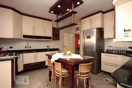 Cozinha de apartamento à venda com 3 quartos, 200m² em Bela Vista, São Paulo