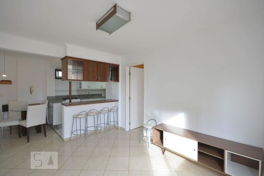 Apartamento à venda com 2 quartos, 64m² em Aclimação, São Paulo