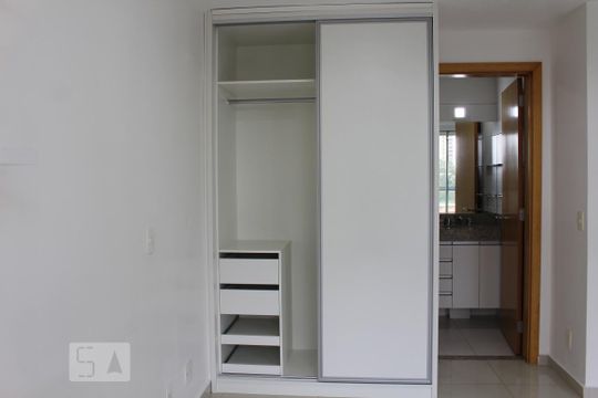 Quarto de apartamento para alugar com 1 quarto, 33m² em Norte , Brasília