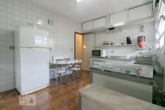 Cozinha de casa à venda com 4 quartos, 456m² em Penha de França, São Paulo