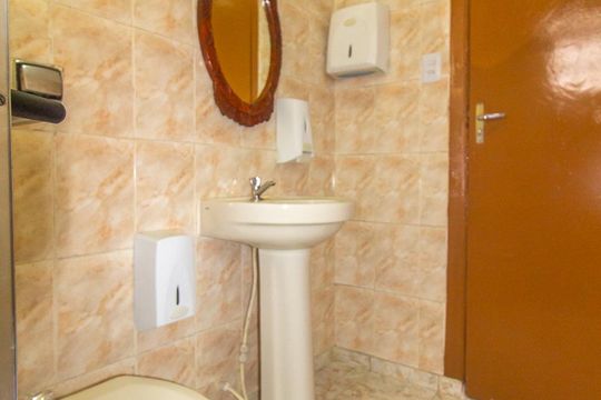 Banheiro Social de casa à venda com 2 quartos, 200m² em Vila Zelina, São Paulo