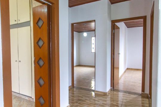 Corredor de casa à venda com 2 quartos, 200m² em Vila Zelina, São Paulo