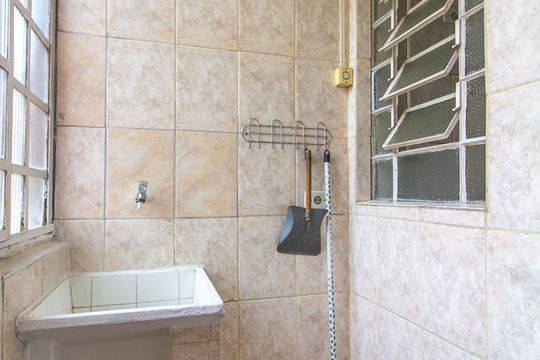 Lavanderia de casa à venda com 2 quartos, 200m² em Vila Zelina, São Paulo