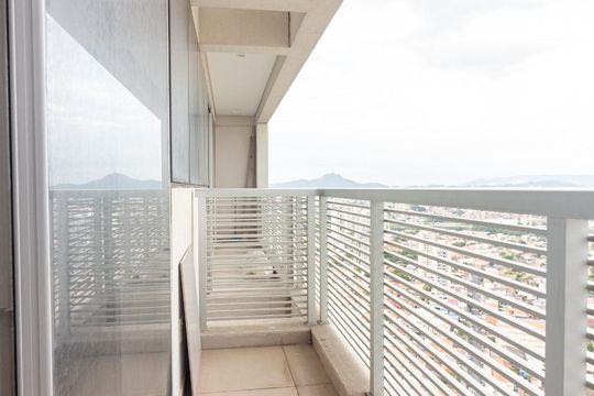 Varanda de kitnet/studio à venda com 1 quarto, 32m² em Vila Yara, Osasco