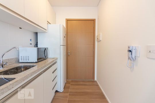 Cozinha de kitnet/studio à venda com 1 quarto, 32m² em Vila Yara, Osasco