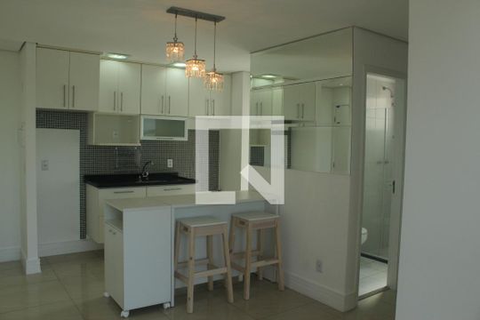 Sala de apartamento para alugar com 2 quartos, 49m² em Socorro, São Paulo