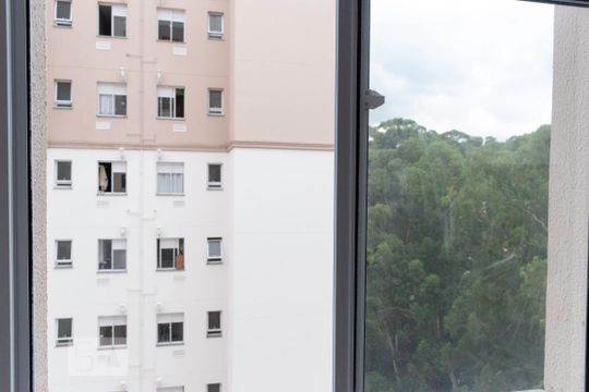 Vista dos Quartos de apartamento para alugar com 2 quartos, 40m² em Jardim São Savério, São Paulo