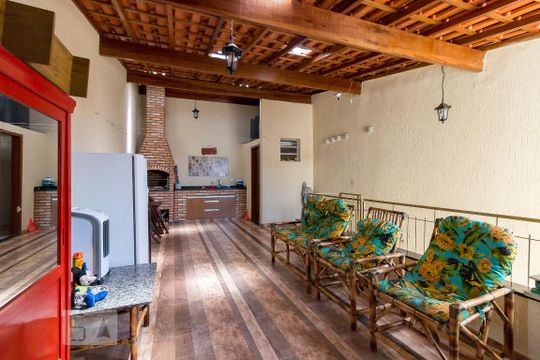 Terraço e churrasqueira de casa à venda com 3 quartos, 250m² em Jardim Bela Vista, Guarulhos