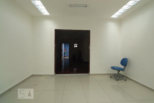 Sala 2 de casa para alugar com 3 quartos, 200m² em Centreville, Santo André