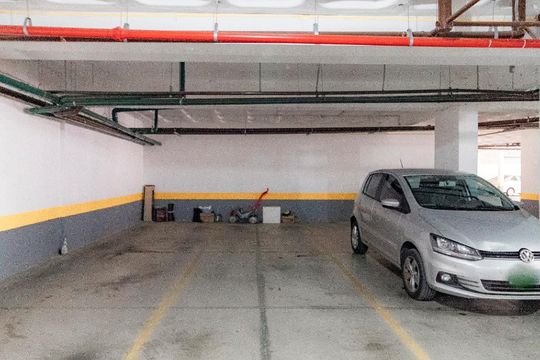 Garagem de apartamento à venda com 3 quartos, 90m² em Santa Cruz, Belo Horizonte